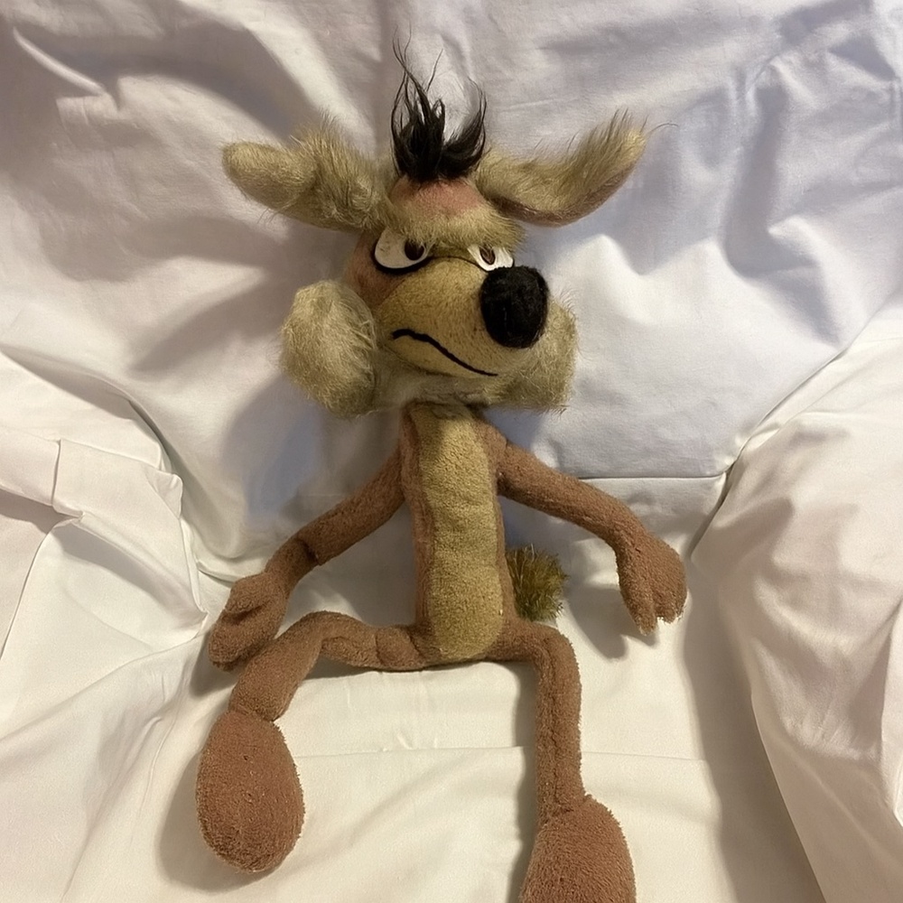 1971 Mighty Star Wile E. Coyote Wired‎ Plush 28″ Vintage Looney Tunes